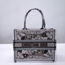 Christian Dior Shopping Bags